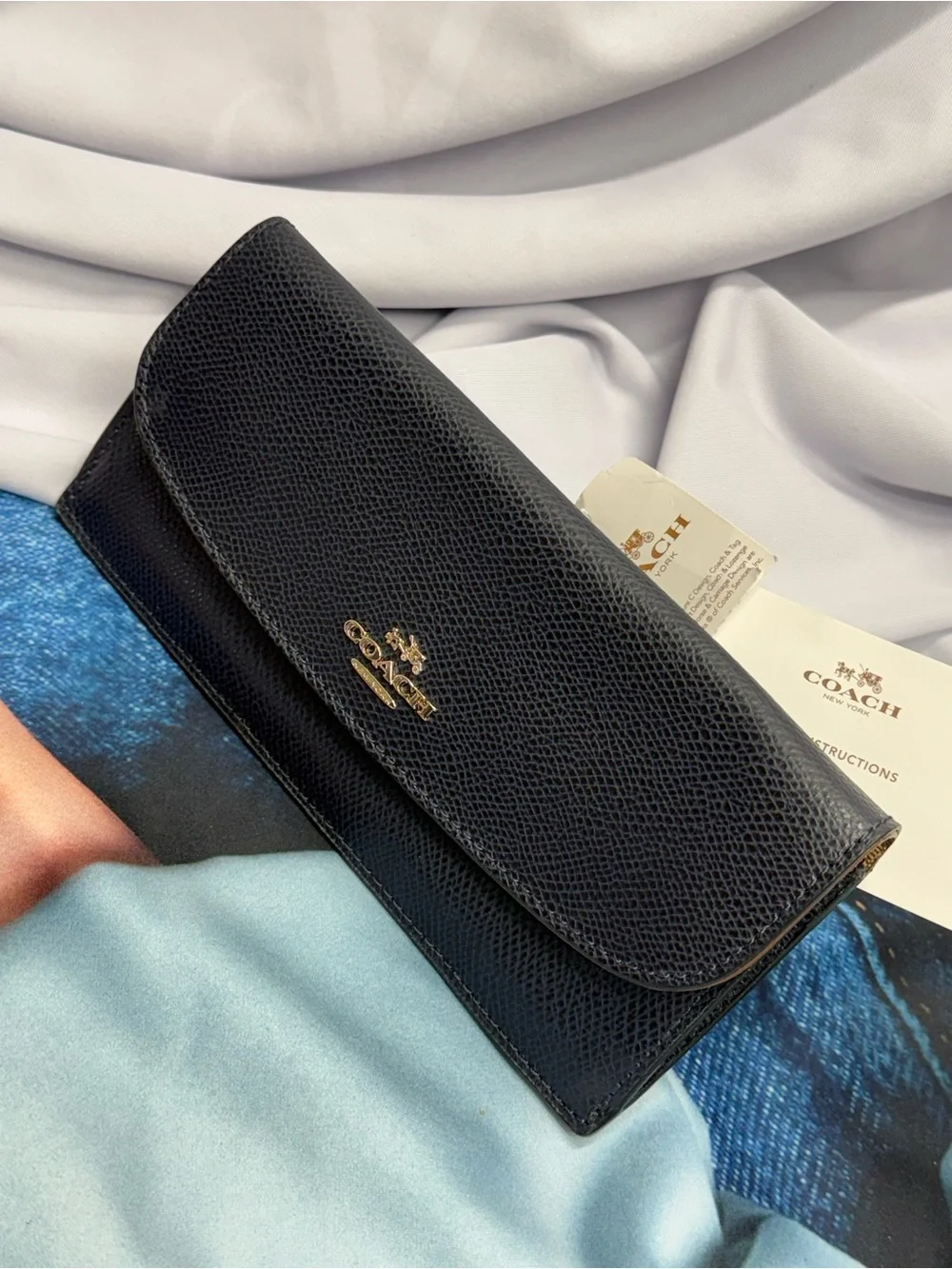 (new+tag) Coach leather signature soft wallet midnight navy size 7.75 x 3.5 inch